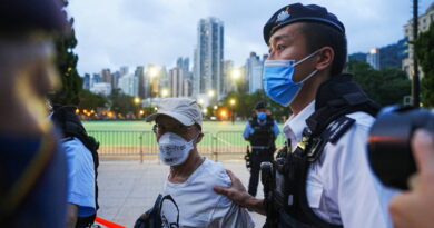 Hong Kong impone segundo año de silencio en la vigilia de la masacre de la plaza de Tiananmen